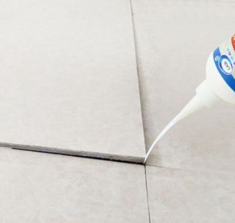 赣州市瓷砖空鼓维修公司分享卫生间瓷砖脱落的原因可能有以下几点